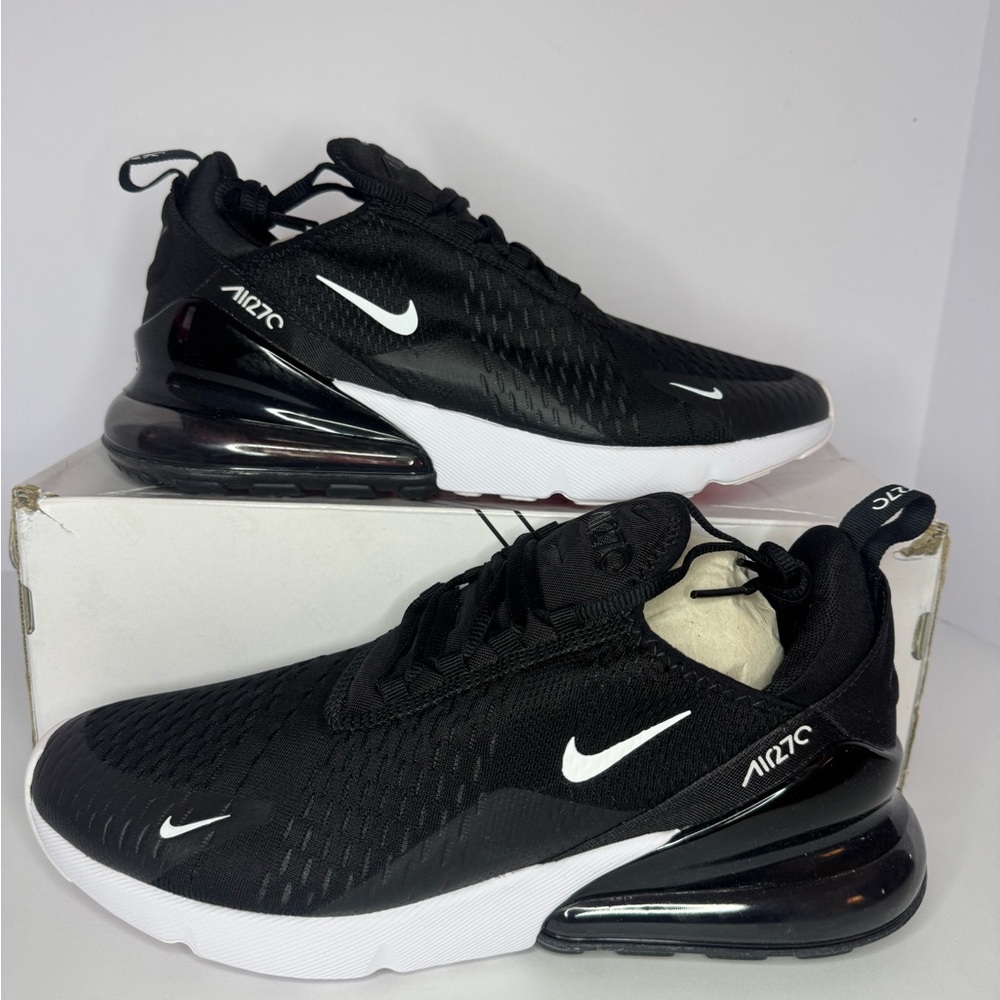 Nike Air Max 270 – Black/White – 10.5M – NEW
